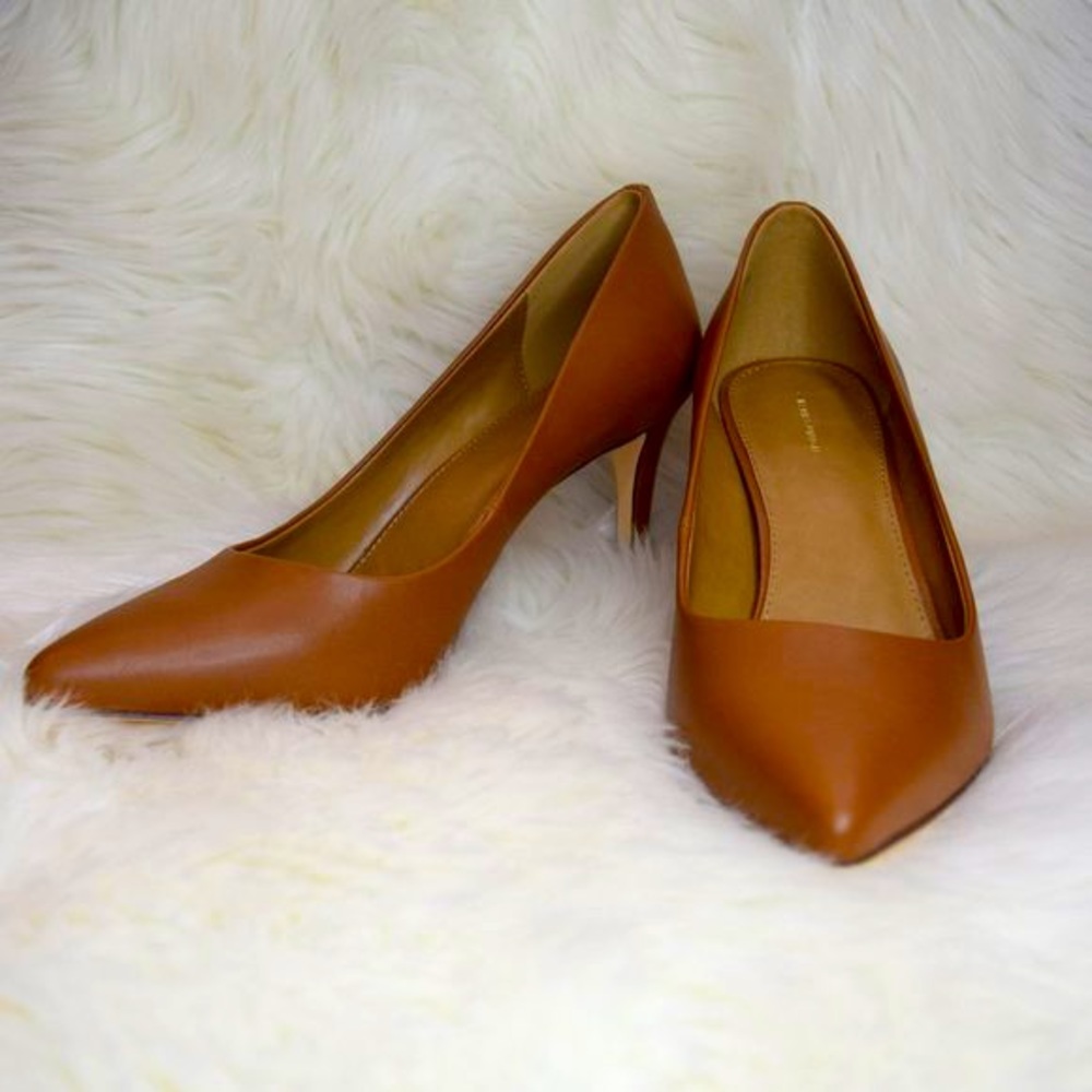 14th and Union Tan 2” heels